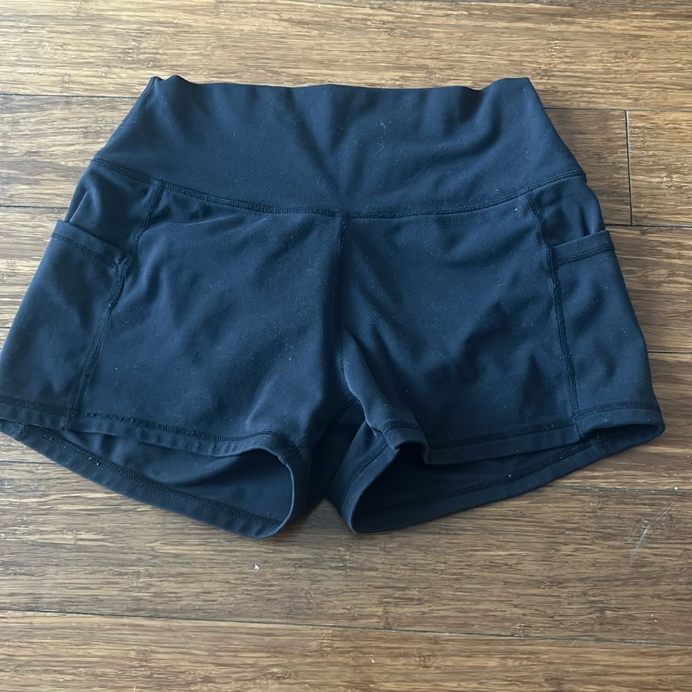 Black Scrunch Shorts with Pockets